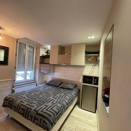 Rdc 1 - Chambre Meublee Au Coeur Du Centre Ville De Montlucon Bagian luar foto