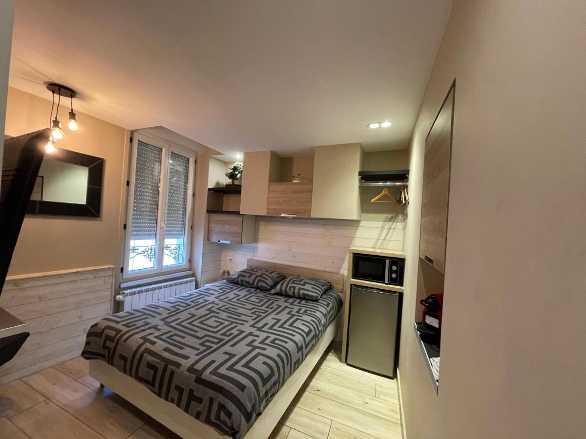 Rdc 1 - Chambre Meublee Au Coeur Du Centre Ville De Montlucon Bagian luar foto